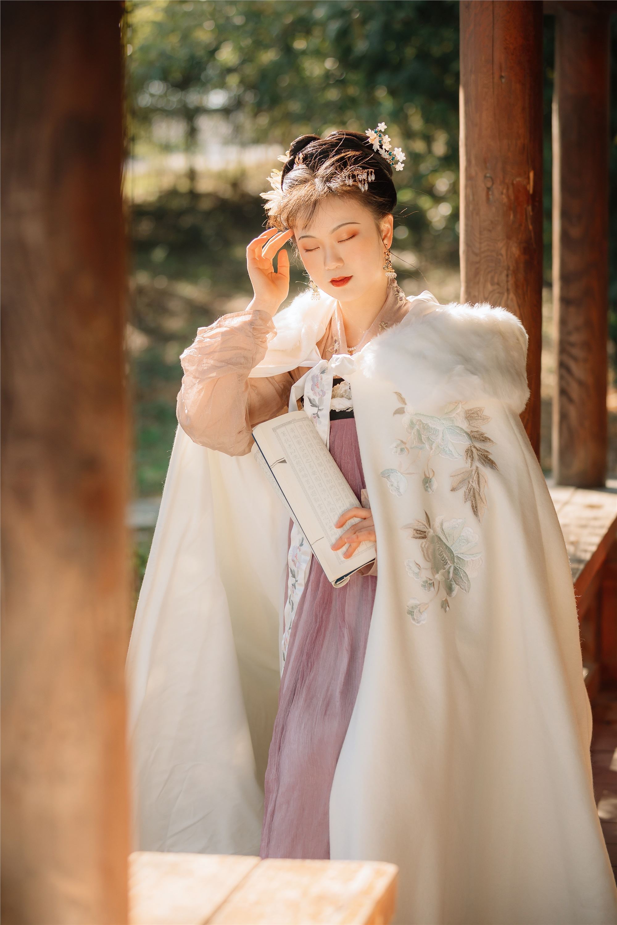 YITUYU艺图语 2021.08.20 锦瑟 碧山